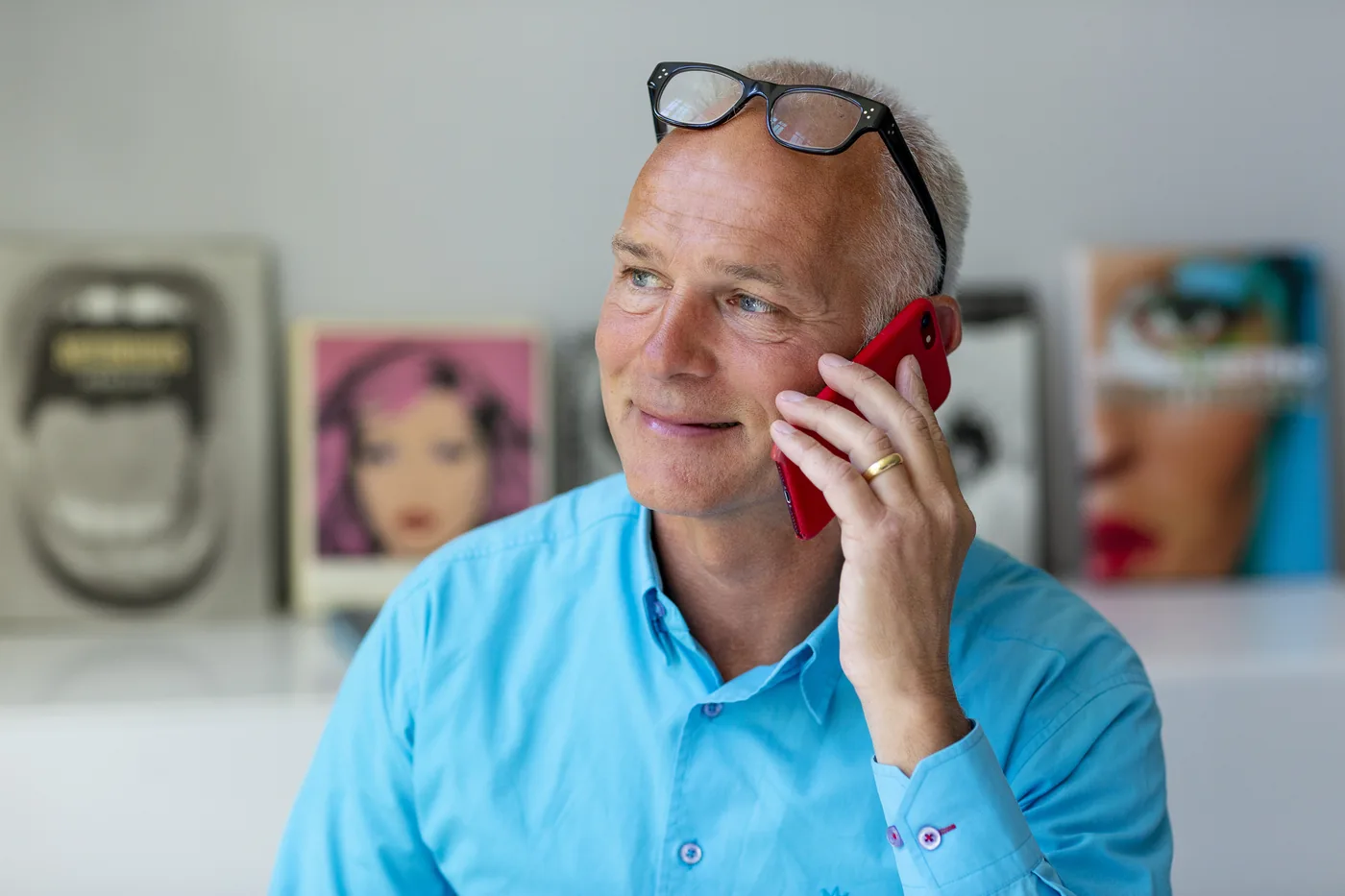 Henk-Jan van Harten aan het werk